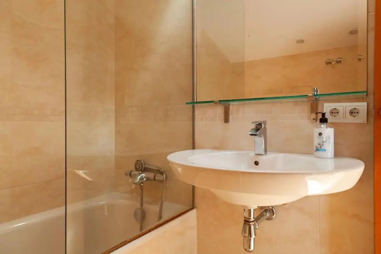 Residential Tourist Apartments Caldes D'Estrach